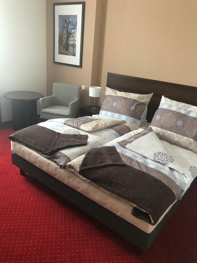 Wellness Hotel Harmonie Тршебонь Экстерьер фото