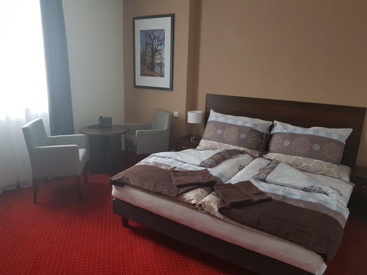 Wellness Hotel Harmonie Тршебонь Экстерьер фото