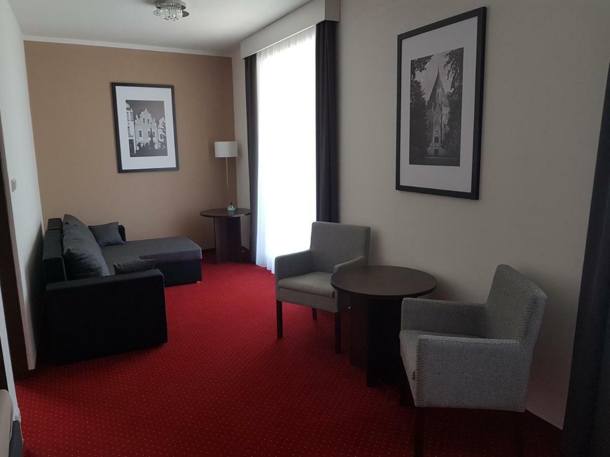Wellness Hotel Harmonie Тршебонь Экстерьер фото