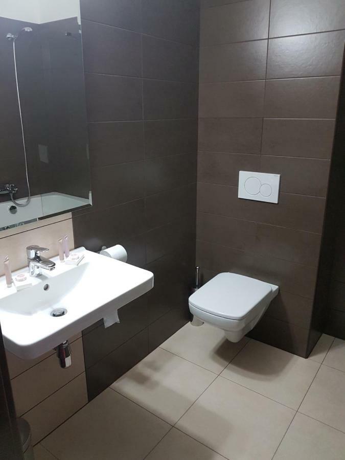 Wellness Hotel Harmonie Тршебонь Экстерьер фото