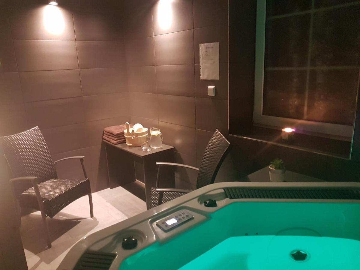 Wellness Hotel Harmonie Тршебонь Экстерьер фото